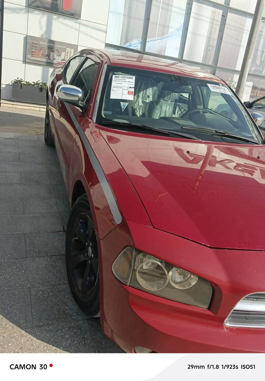 السلام عليكم
جارجر موديل 2008 كفاله عامه 
كير محرك حداديه طخم تاير كله جديد 
محرك 3500 أصل
رقم بغداد سنويه جديده لل2028تحويل مباشر
السعر 105 مجال بسيط 
مكان السياره بابل 
للاتصال ***********
