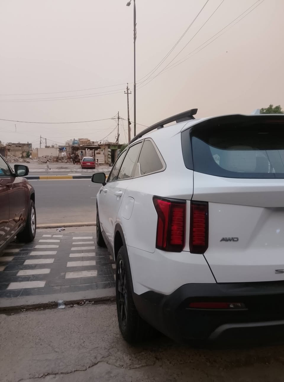 سلام عليكم ورحمه الله وبركاته اخواني
كيا سورنتو موديل 2022 
السياره فول مواصفات 
اكس لين 
كشنات تدفئه تبريد 
استيرن تدفئه تبريد 
تبريد ثلاجه 🥶 
شاشات خلفيه  
حداديه جديده 
تخم تايرات جداد  
استفسار عن السعر *********** رسول
*********** محمد
