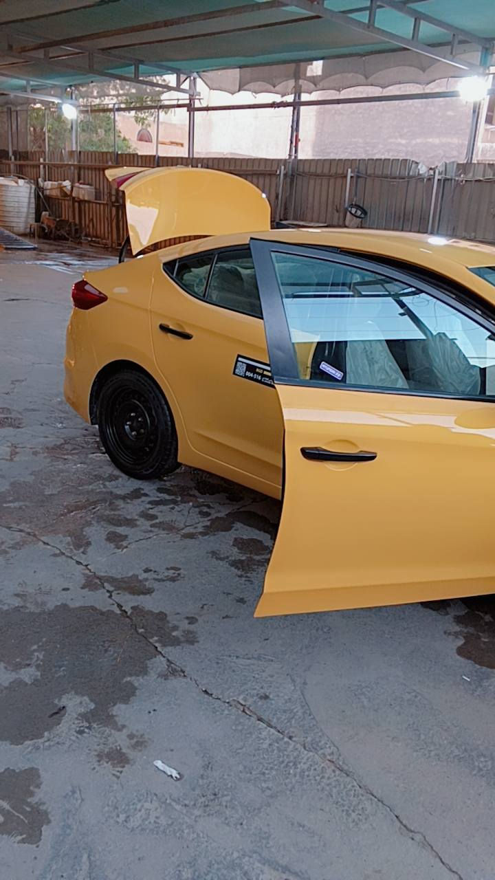 السلام عليكم من رخصة الادمن النترا 2017 سيارة جديده بمعنى الكلمه خير من الله الله شاهد مناقصهة اي شي تخم تاير ويل جدد بالكارتون منضومة بانزين جديده من نوزل وبلك ومجول داخل مدوشم كله جنطه بالكارتزن السيارة حادثهة كلش حلو جاملغ ايمن وكفة الباب مال الصدر بدون دواخل ايرباك بس مال تكمه مال باب غيرهة مكفول السياره مال جناي للاستفسار اتصل واني خادم السعر خاص 
***********
***********ابو مصطفى واني خادم
