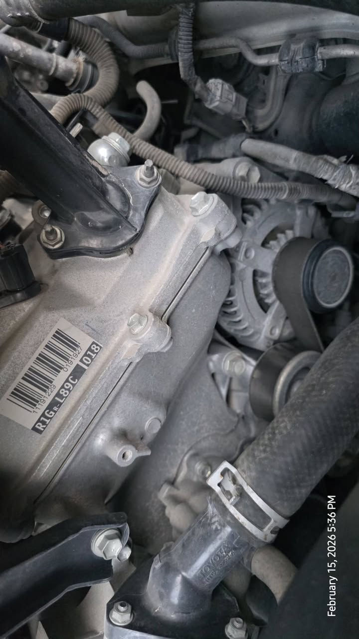 السلام عليكم لاندكروز ٢٠١٣ جديدة جدا ماشية فقط ٨٥ الف كيلو رقم بغداد هاتف ***********
