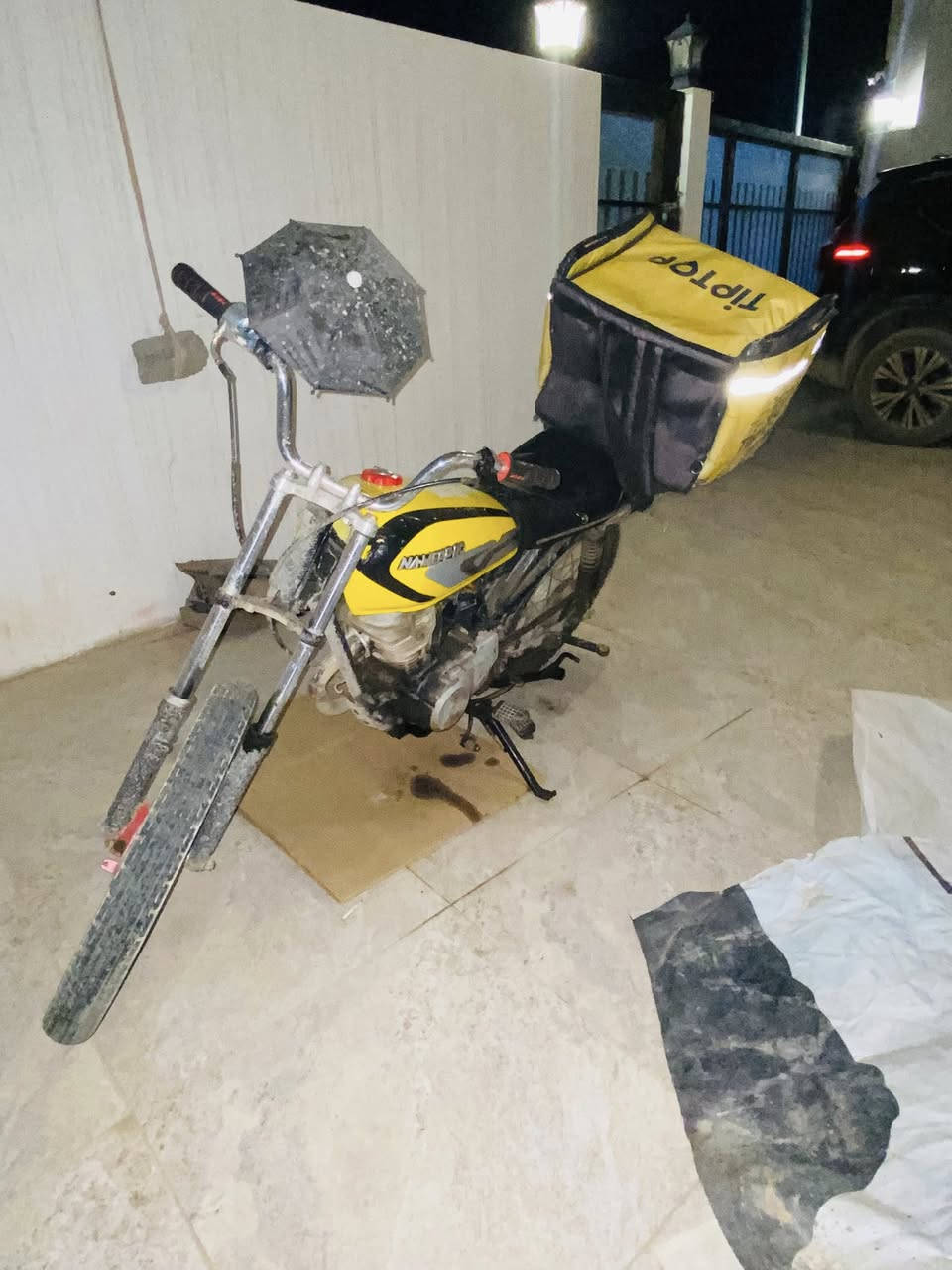 سلام عليكم للبيع قيم واخذ
دراجه مكينه تلاش خير من الله دراجه تخبل مال شغل بيها خبزه عيبها فقط چبنه ***********
