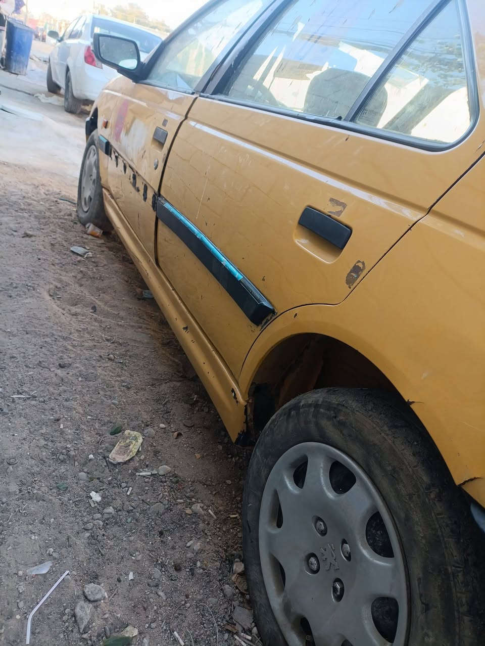 سياره بيجو 2009سعر 23وبيها مجال بكان بغداد رحمانيه الشعله ***********تصل رقم وتعرف تفاصل
