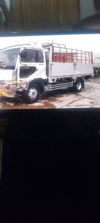 هينو نيسان • ٤م • مكفولة