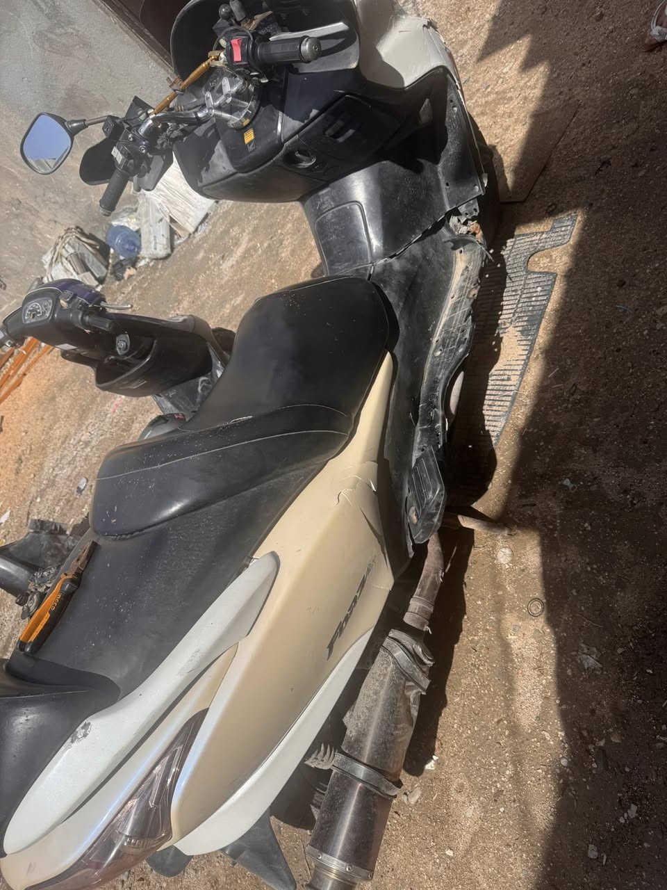 السلام عليكم  فورزا 08  كرستال كير ملغي نكلبت بيه الله يجفيكم الشر على حطته ابيعه مكانه كربلاء او مراوس ب فورزا نضيفه  واطي فرق سعره 700  
***********
