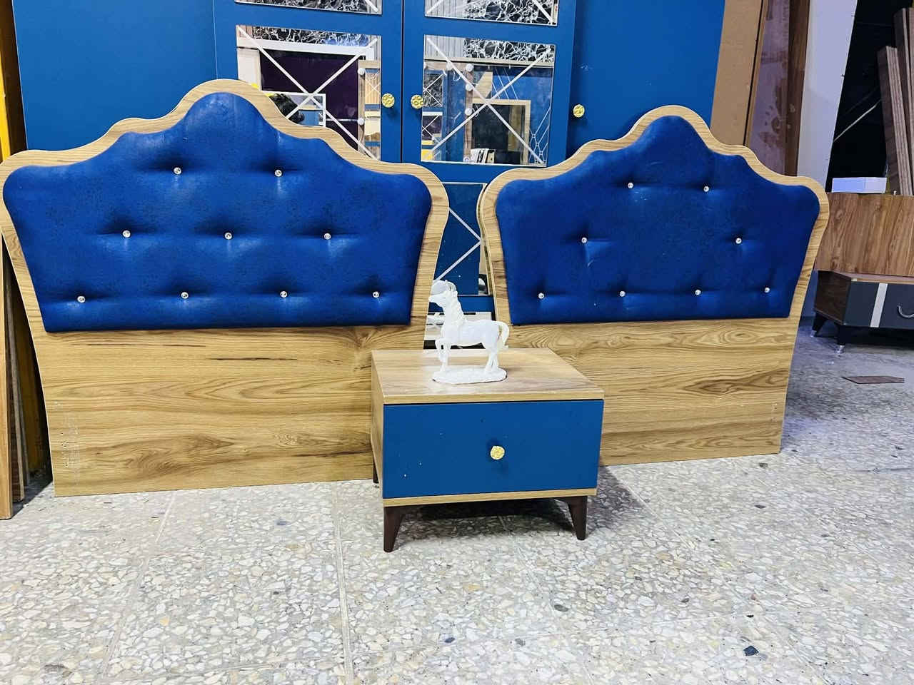 غرفة نوم مستعملة🇹🇷
أسره منفصله 👬
 نضافة90 ٪💯
عدد القطع / 5
نضام / أبواب 💢
سعرها / 400قفل 💸
شد ونقل داخل بغداد مجاني🚛
يوجود توصيل محافضات 🚛


**إذا كنت صاحب هذا الإعلان وتريد حذفه لأي سبب، رجاءا أرسل رسالة إلى الدعم الفني**