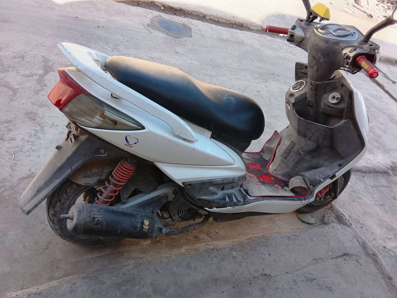 السلام عليكم 🍃❤️
السلام عليكم ❤️🍃
سلام عليكم سكنس فحل مال رمبه لون ابيض دراجه ختم واحد
صوت مابيها عبالك تسوق شحن صرفها كلش زين دراجه خير من الله دراجه نقصها فقط تريشه جهه السيره موضحه بالفيديو والكفرات نضافه 70% مكاني ديالى بعقوبة الوثبة رقمي *********** مراوس بكير أو ديوان نفخ مع تحياتي لكم جميعا❤️ فقط مراوس
