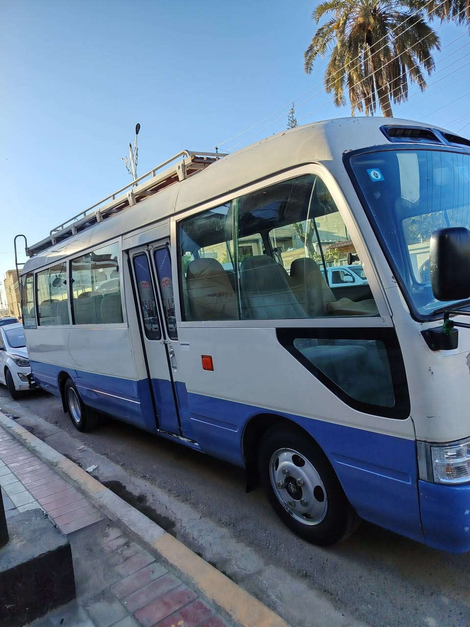 السلام عليكم
كوستر للبيع موديل 2008 بصره مكفوله كفاله عامه كير مكينه اكسن تبريد غرفه جديده كلاب ستاركس سنويه جديده بسمنه مكان السياره العماره السعر 260 للاستفسار الاتصال على الرقم ***********
***********
