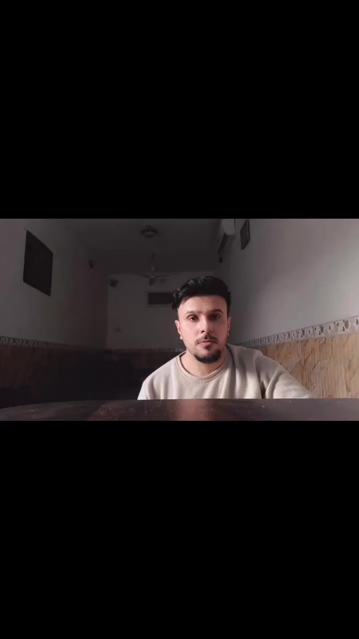 السلام عليكم ورحمة الله وبركاتة 

هذا الفيديو بهدف الاستفادة 
لتكلم الانكليزية التي أصبحت لغة العالم الخارجي الذي ينظر لنا بالجهل واستصغار  
 إذا إنت تحب تحچي إنكليزي وتعرف تقرة ودا تحاول تتعلم  لو مستواك بسيط

خلّي العالم يشوفنا… يشوف إنو إحنا موجودين نحب الحياة والانسانية  ونحب نتواصل ويا الكل  بكل احترام ولا وجود لتفرقة التي يصفنا البعض بها 🌍

اي شخص حاب يطور نفسه يراسلني 📩 على رقمي الخاص
المحامي علي كاظم الحسيني ***********
