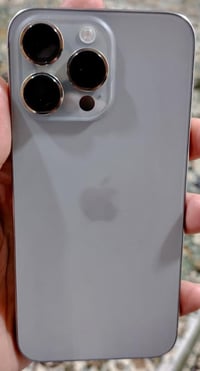 آيفون ١٥ برو ماكس • بطارية ٨٩ • بدون ملحقات