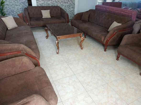 تخم 10 مقاعد سرير السعر 550
ديوانيه مجمع الزيتون
***********
