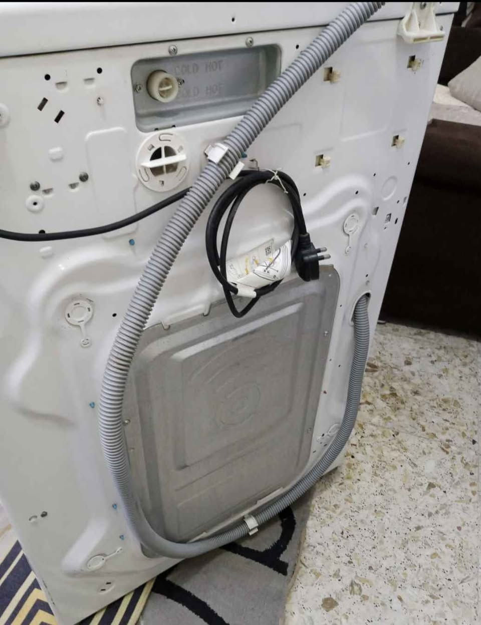 سلام عليكم غساله فول اوتوماتيك ايلجي اصلي جانبي وكاله اخت الجديده فول غنيه عن التعريف حجم كبير بطانيه ١٧ كيلوو انفيرتر اقتصادي غسل وتجفيف وتنشيف وبخار كوي انفيرتر اقتصادي  مكاني بغداد متوفر توصيل *********** بغداد, العراق
