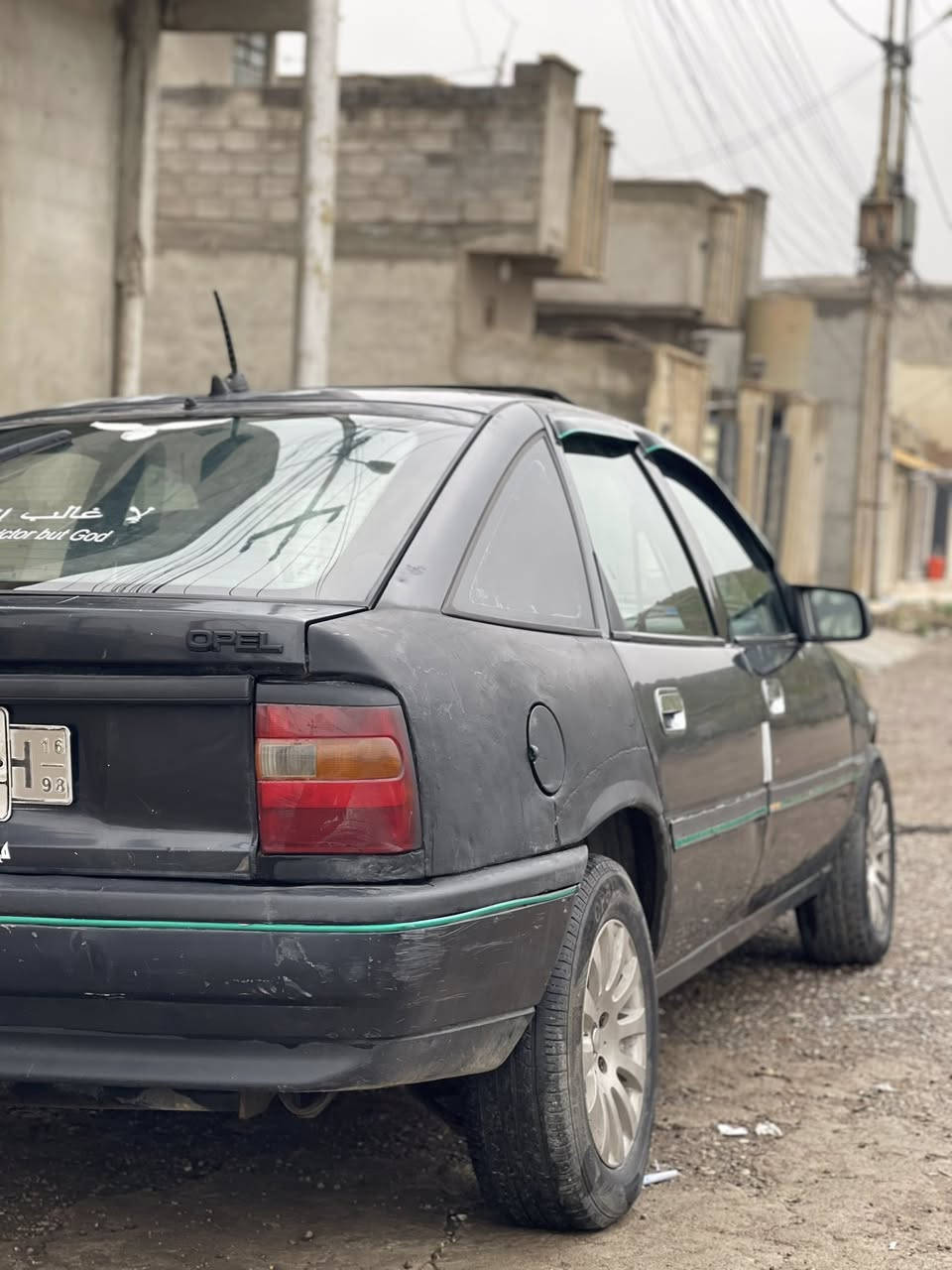 - السلام عليكم 
- فكترا محرك 20 
 - موديل 1992
 - كهربائيات شغاله
 - تدفئه شغاله
 - غرامه عليها 100 الف تريدها عليه او عليك
 - رقم الماني شرط التحويل
 - طخم جديد
 - كابون بانزين 
 - محرك شرط مكينه بيها بدايه صرف
 - السياره مابيها لاصبغ ولا معجون فقط ضرر خفيف بالجاملخ اليمين
 - الرقم بي واتساب ***********
 - السياره موجوده بحي الشيماء
