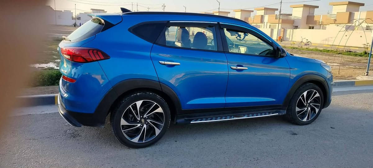 سلام عليكم
توسان موديل 2020 
وارد امريكي
رقم بغداد الجديد
ضربتها جامغ وبنيد
فول مواصفات
السياره فور ويل
كشنات تدفئه
سايد بريك بصمه
اربع كاميرات
رادرات امامي وخلفي
بنوروما
اتو هولد
تحديد مسار
سياقه اليه
وبعد هواي مواصفات
سعرها 180 وبيها مجال بسيط
الرقم ***********
مكان السياره بابل
ابو غرق
