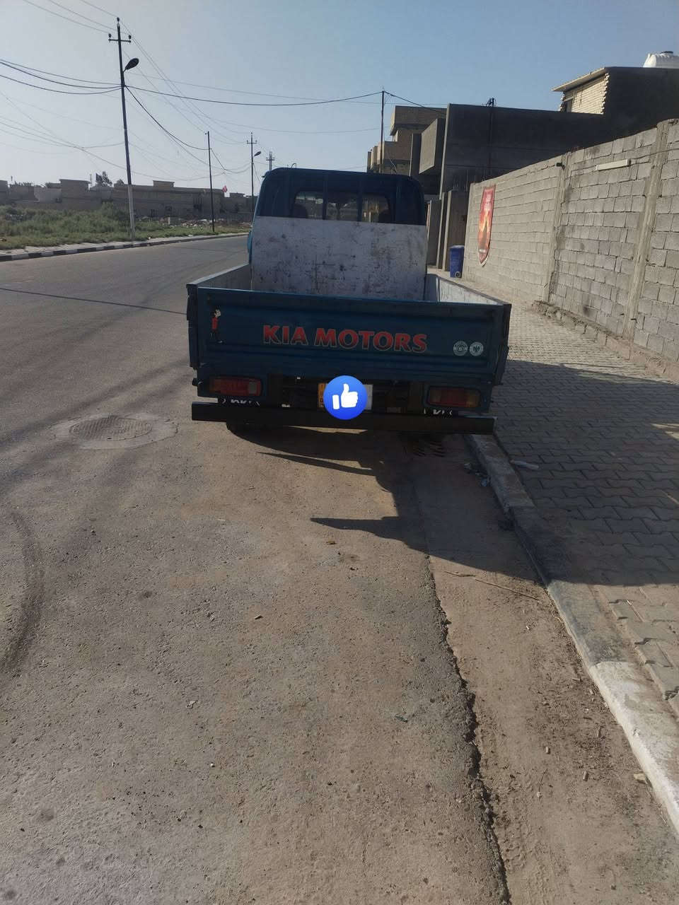 السلام عليكم كيا فونتيرة ام عيون للبيع موديل ٢٠٠٠ مكفولة رقم بغداد بأسمي تحويل ثاني يوم عنواني بغداد الشعلة السعر ٨٥ وبي مجال 
***********
