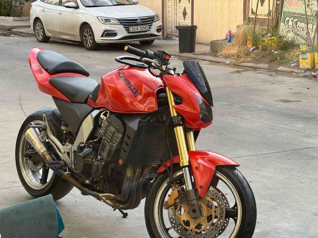 Kawasaki Z1000
سڵاوی خواتان لێبێت هاوڕێیان ئەم ماتۆڕە بۆ فرۆشتن هەموو گیانی بە شەرت هەتا بڵێی مەزبووتە سەوتی مەکینەی زۆر خۆشە و زۆر بە قوەتە کامل ئەگزۆزی تیتانیۆمە و حەماوەی زۆر مەزبووتە ڕۆن و فلتەری تازە گۆڕاوە هیچ مەسرەفێکی تیا نییە…. 

سعری  $23

شوێن:سلێمانی

***********
