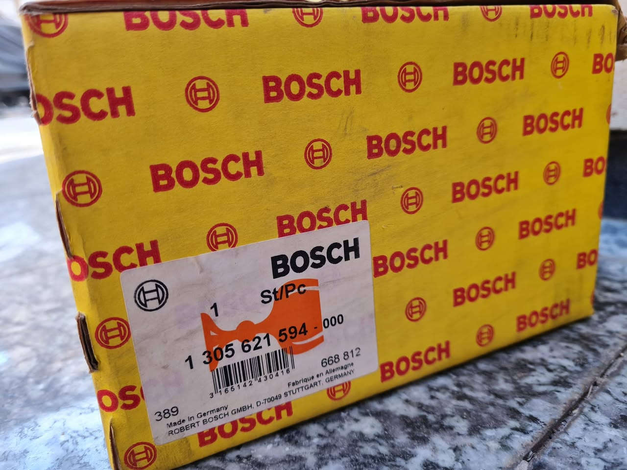 🔴 للبيع لايتات (عدسات) أمامية أصلية BOSCH 🔴
✅ القطعة: عدسة / زجاج لايت أمامي
🚗 السيارة: BMW الفئة السابعة E38
📆 الموديلات: 1995 – 2001 (تناسب موديل 2000)
🏭 الشركة: BOSCH
🇩🇪 صنع: ألمانيا
📦 الحالة: جديد – مخزن – بالكرتون
🔢 رقم القطعة: 1 305 621 594
📌 ملاحظات مهمة:
القطعة أصلية 100%
غير مستعملة
مناسبة للي يريد تجديد شكل اللايت الأصلي
💰 السعر: ٦٠٠٠٠ الف
📍 المكان: (بغداد)
📞 للتواصل: (***********)
