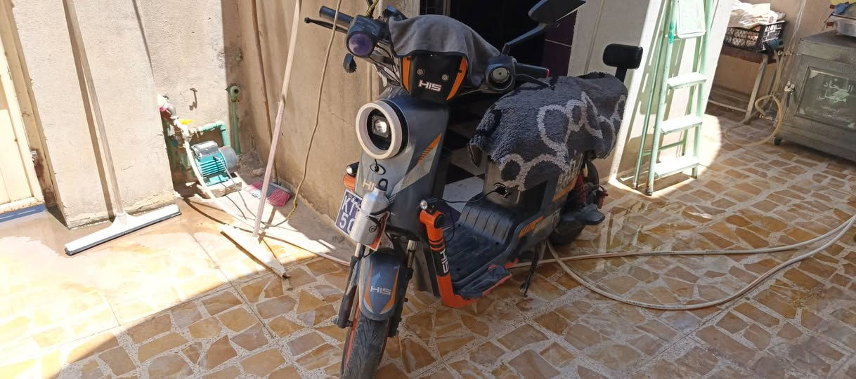 للبيع مطور كل شيء مابي شرط الفحص وسعر 350 وبي مجال وتواصل على هاذه الرقم *********** عنواني موصل حي السماح
