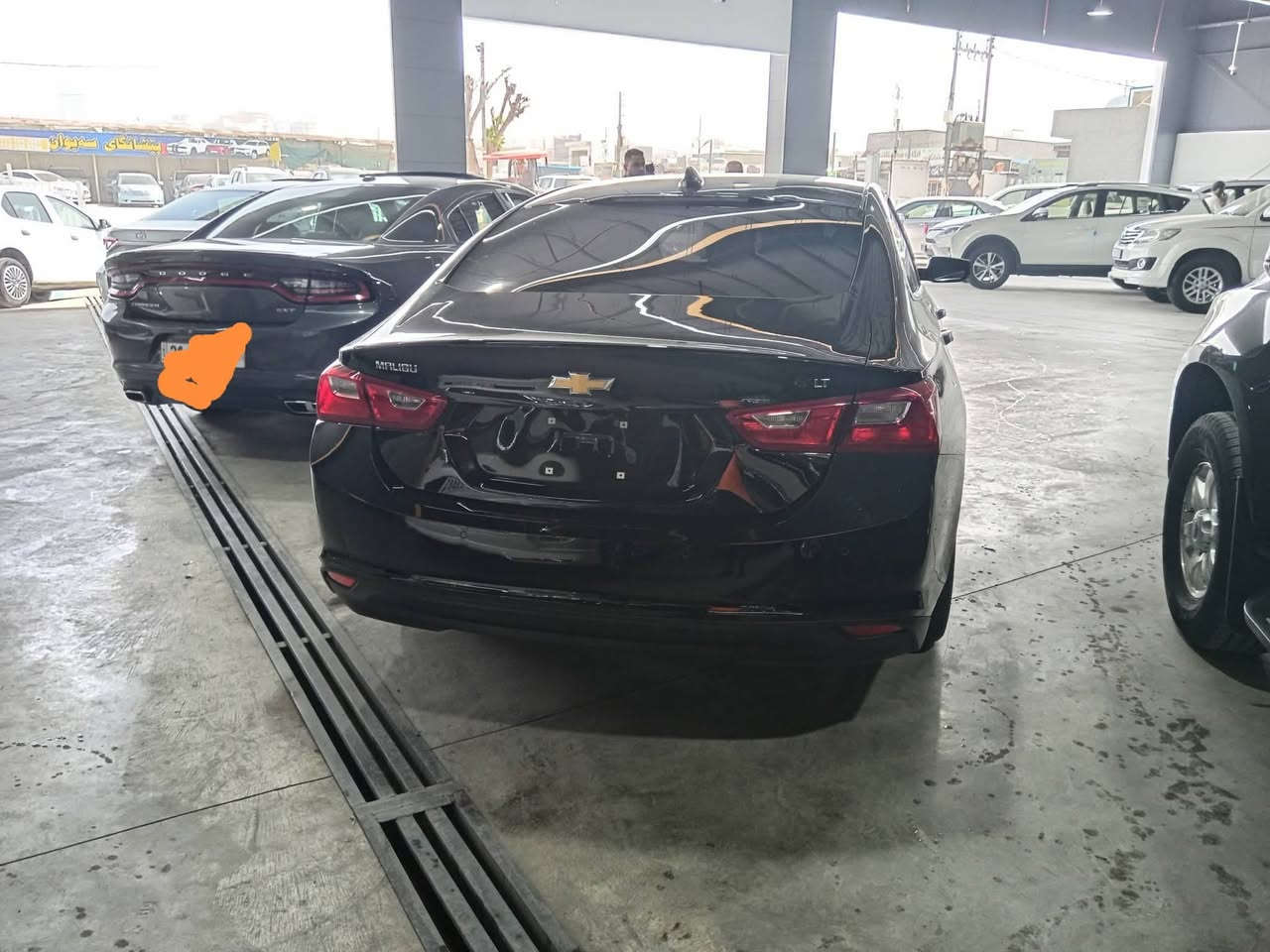 ***********شوفرليت ماليبو 2023 للبيع
حادث : بسيطة جدا شوية براس جاملغ وشوية من البنيد راجع بارد بدون صبغ 
ماشية :99 الف 11 الف فقط ماشية بالعراق والباقي بأمريكا السيارة مرقمها على أيدي رقم سليمانية بأسمي 
   1.5L turpo CVT : محرك
مواصفات السيارة ( شاشة / كامره / بصمه / ويل كب 16 / شاشه اعطال ......الخ)
محرك وكير مكفولات كفاله تامة
) 
#ماليبو
