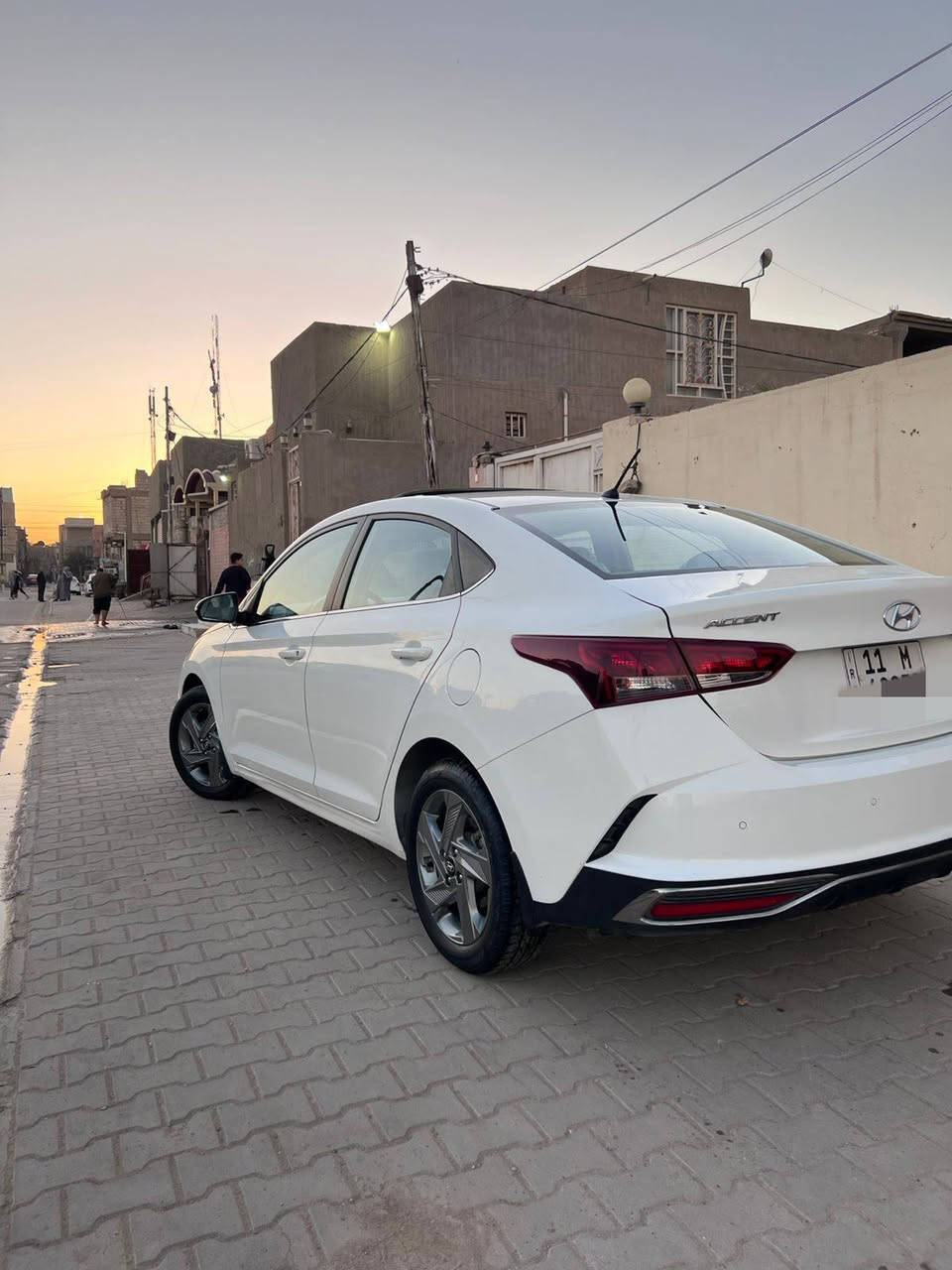 سياره اكسنت موديل 23 باسمي رقم بغداد كفاله عامه مكاني النجف ماشيه 23 فول مواصفات السعر150 وبيه مجال كلش قليل رقم الموبايل ***********
