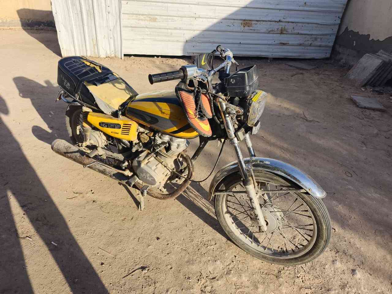 دراجه للبيع موديل ٢٣ اوراق مكان ناصرية رقمي بي واتساب ***********
