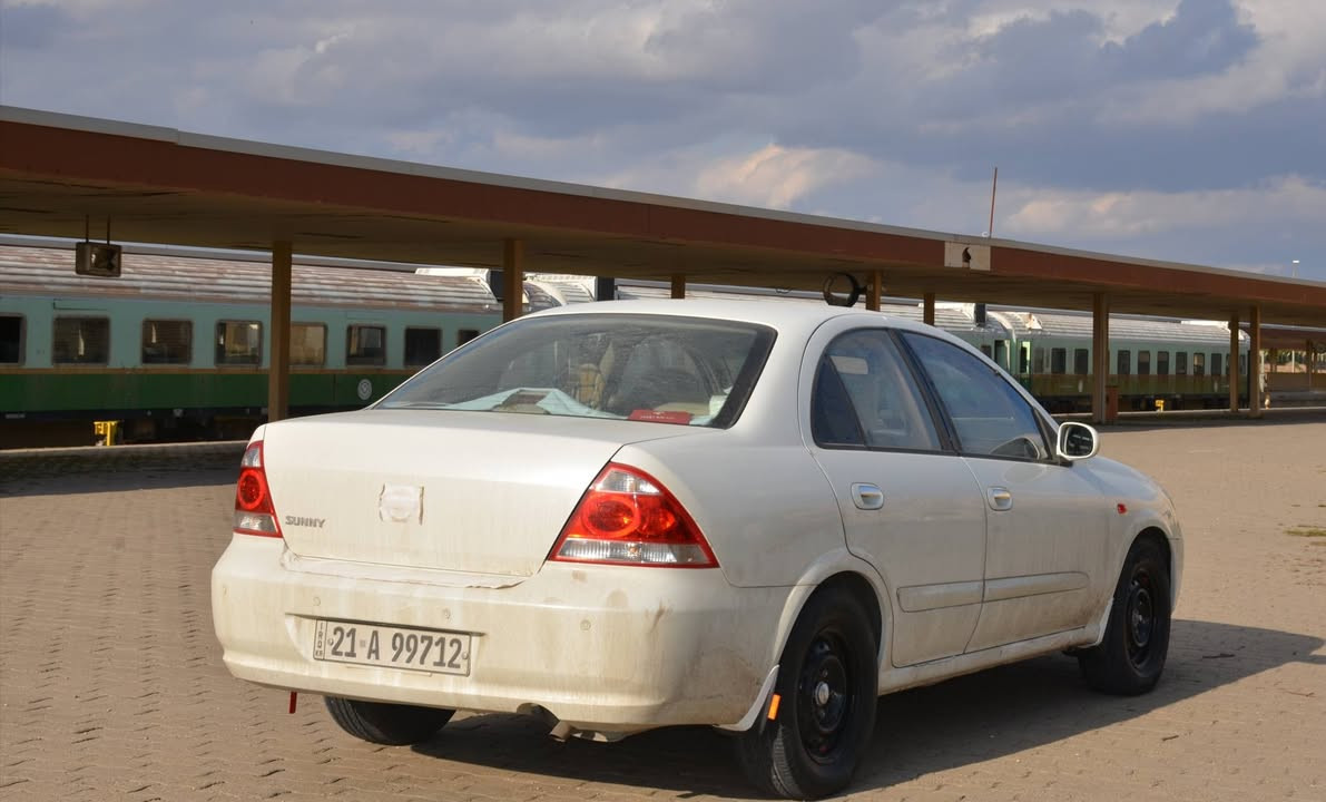 سياره صني كوري موديل ٢٠١١موسفات فول فول رقم سليماني لون ابيض مكفول وكفاله عامه رقم موبايلي *********** مكان كركوك
