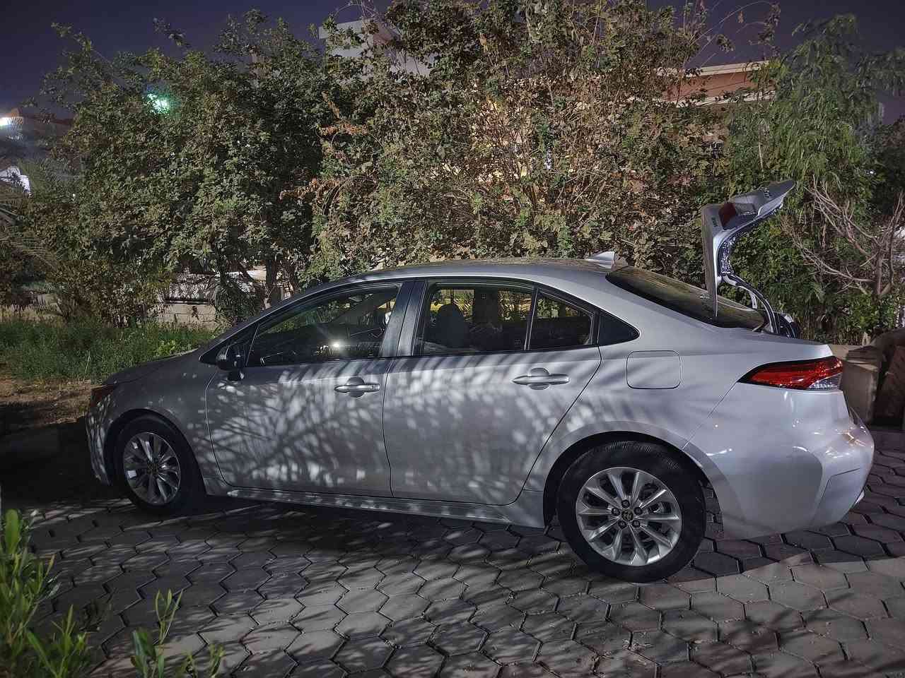 سياره كورلا للبيع موديل ٢٢ ماشيه ٤٩ سياره بدون قطره صبغ قطعه واحد بدل بلادي قبخ صندوك سياره بصمه تشغيل عن بعد بيه شبرين بارد فقط سعرها ١٦٧ بيه مجال ***********
