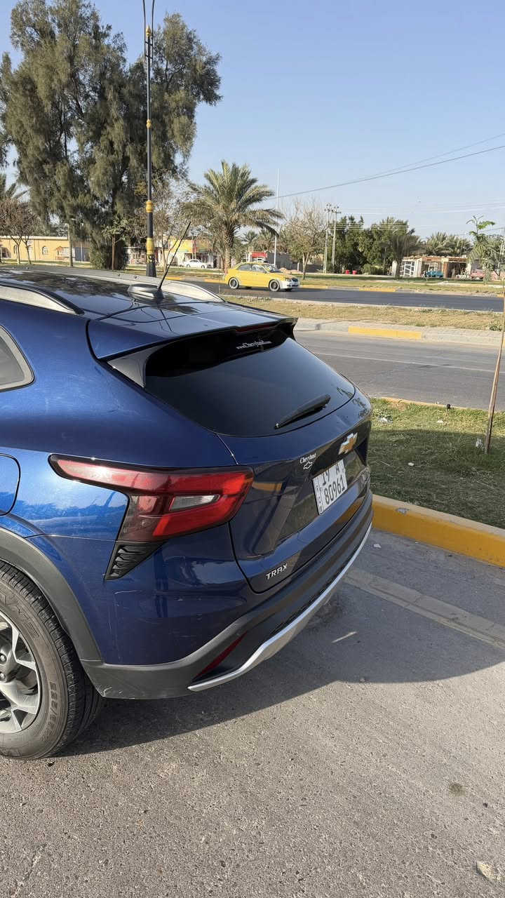 شوفرليت تراكس
" 2024 "

حره باسمي ترقيم جديد 
فول فول مواصفات عدا الفتحه  
حادثها فقط بدايه البنيد ومصبوغه نفس اللون مطابق ميه ميه 
ماناقصها برغي واحد
شاشه كبيره متصله 
داتا شو 
هاند بريك بصمه 
شاشه عدادات 
رادار امامي خلفي
توقف ذاتي 
اشاره ترحيب
لد اماني خلفي
شاشه كار بلي
تبريد ثلج شادلها مراوح ب 525 الف
اوتو ستوب يعني تطفه وحدها بلتقاطع وتشتغل
تحديد مسار 
اربع منافذ يو اس بي
جام سستم مانع صوت كلش حلو بيها 
غرفه نضيفه حيلللل
خمس وضعيات ايقونات قياده
تحكمات ستيرن  كاملات 
حساس اماني وتوقف وبريك  
محرك اقتصادي حيل وسريع  
بانزين عادي محسن 
شاشه اعطال كامله تخص السياره 
حساس قرائه الدهن ونسبته هم بلشاشه 
تبريد ذكي ينصه وحده اذا اكو اتصال ويرجع وحده 
خزن لاسلكي 
اريل كهربائي مدري شسمه بلقماره
جنطتها واسعه جداااا 
كعدتها مريحه
ويل17
 وتايرات جديده
عاليه وحداديتها بلجيس
ادامه كامله مسويلها ومتتعتاز ربع دينار حته دهن بدلتلها وكاله بعدله 10 الف ياله يتبدل 
تاير حساسات  
سنتر لك قفل ذكي 
وبعد بيها هواي مواصفات ماجاي اذكره‭

‭٠٧٧٥ ٨٦٨ ٢٠٠٠‬
