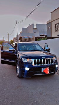 شباب جيب موديل ١١ لسياره فول ماعده الجنطه محرك٥٧٠٠لتواصل رقمي ٠٧٧٠٣٢٢٧...