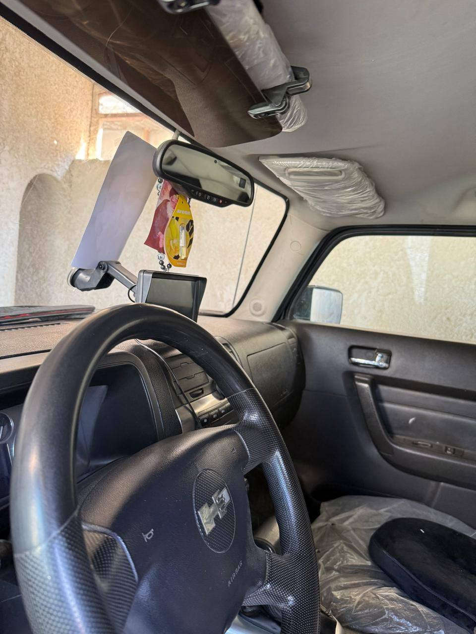 مكلف بالنشر------
همر h3 اسود رقم بغداد دولي مكفوله وباسمه تحويل مباشر محرك 3500 اسود فوريل شغال حداديه كير كهرباء ما ناقصها كلشي والسياره جدا نضيفه السعر 125 بيها مجال بسيط رقم التواصل *********** مكانها السماوه
