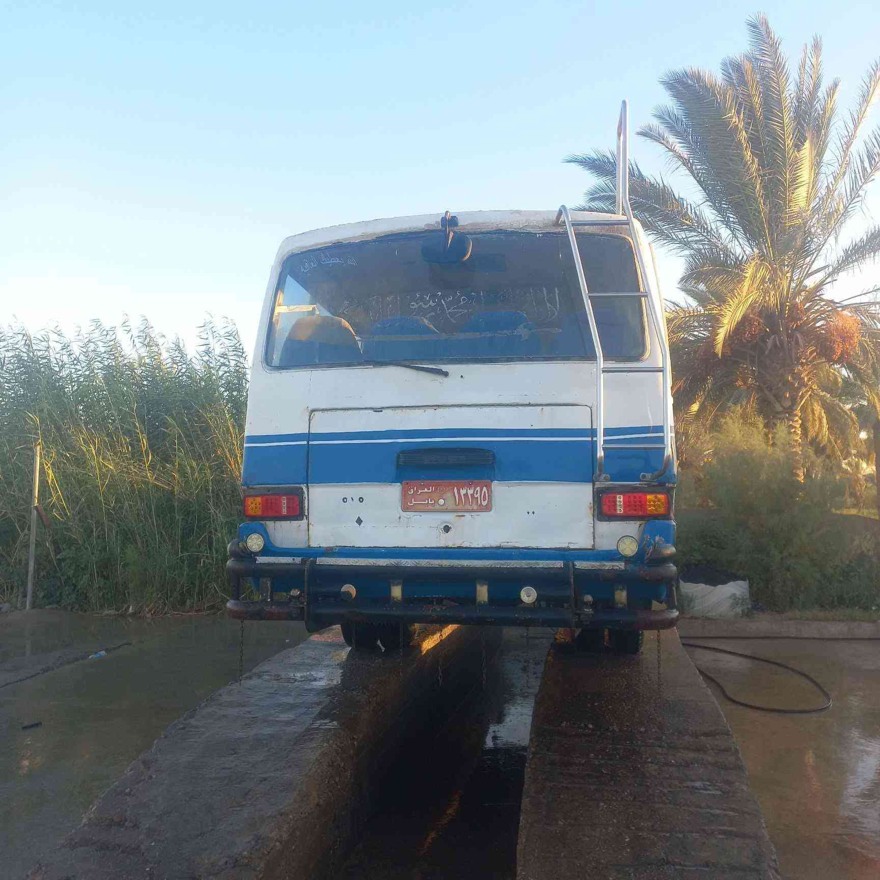 ڪوستر للبيع موديل 82جاهزه مابيها اي نقص مال جناي محرك كاز كرنفال تحويل مباشر سياره ماناقصها اي شي كبل للشغل وترهم مراوس بهايسه قديم  *********** بابل مسيب
