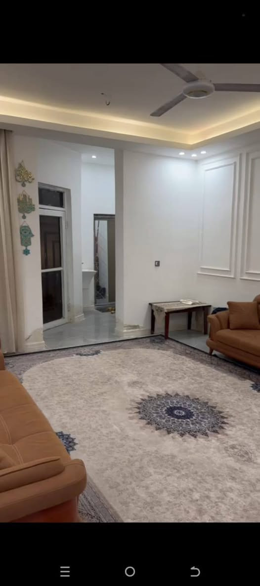 يالله يا رزاق
دار للبيع
مساحته  ٣١٣
البيت واجهته ع الشارع 5 
يفتح من البناء 7 متر الا ربع
نزال ٥٠

بناء حديث ٢٠٢٣

يحتوي على استقبال  هول خدمات للضيوف 
مطبخ حار بارد
مناور عدد٢
حديقه داخليه وخارجيه كراج
غرفتين جوه وخدمات
وسويتات فندقية اثنين فوك
هيه وخدماتهن

الموقع المعلمين  المشتل

شارع عرضه ١٥

طابو صرف
للاستفسار الاتصال
***********
اومراسلت الصفحه اووتساب
