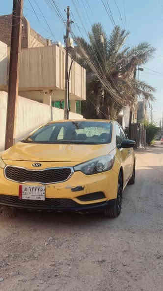 سلام عليكم فورتي موديل 16 حادث كما هو موضح في الصور ماشيه 150 مكينه 1800دوش سنويه ل27 مكان سياره بغداد  الامين ثانيه
سعر 115وبيه مجال بسيط
***********
