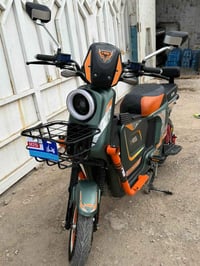 ار ٩٠٠ جديده ما صار شهر من أخذته كفاله عامه السعر ٤٥٠ وبيه مجال 077422...