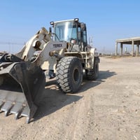 شفل تراكس للبيع ٢٠٠٧ نظيف رقم بغداد  للاستفسار 07702663666