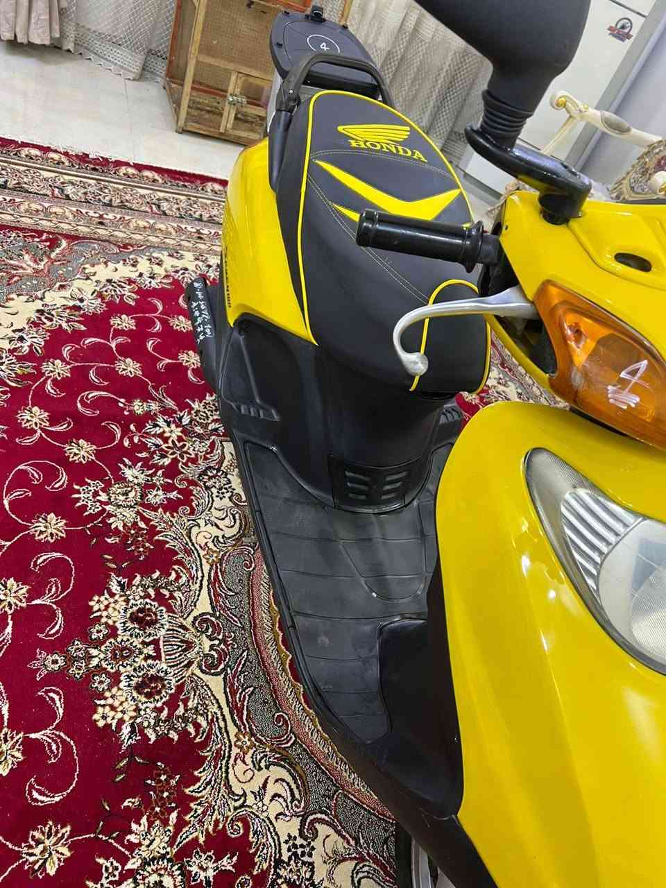 سلام عليكم دراجه سبيسي ياباني كفرات اصلي ابو ختم كهربائيات كله شغاله سلف هندر كله شغال مبدل ولفات فقط بدون تجفيت الاستفسار على رقم هاتف فقط *********** مكان كوت خاجيه
