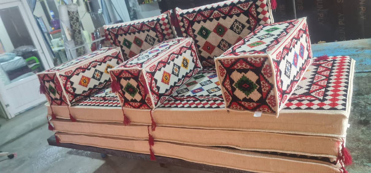 جميع انواع الاسفج العراقي 
درجة الاولى وسط ثاني 
جميع القصات /كوشات / مخاد /ملاحف اطفال /قياسات خاصة.
دواشگ اطفال وتفصال كشنات سيارات
وتفصال كرويتات(قنفات ) 
مفروشات نفرين وتجهيز الاعراس والغرف النوم
( الحطاطه والتركي والايطالي والغرف النوم العاديه )
وعمل ارضيات اسفنج (ديوانيه خليجيه)
وخياطة كافةالجراجف وفرشات الجرابي وتغليفها 
حسب طلب الزبائن  
عملنا هو المميز والافضل.

عنواننا… .
ديالى /المقدادية/ سوق القديم(الشاخة) مجاور قصر الصنوبر سابقا عبور جسر الانكليز بتجاه العيادة الشعبيه 
بأدارة/ ياسر  (*********** )....(***********)

ڤايبر واتساب 

علمآ ليس لدينا فرع اخر.
