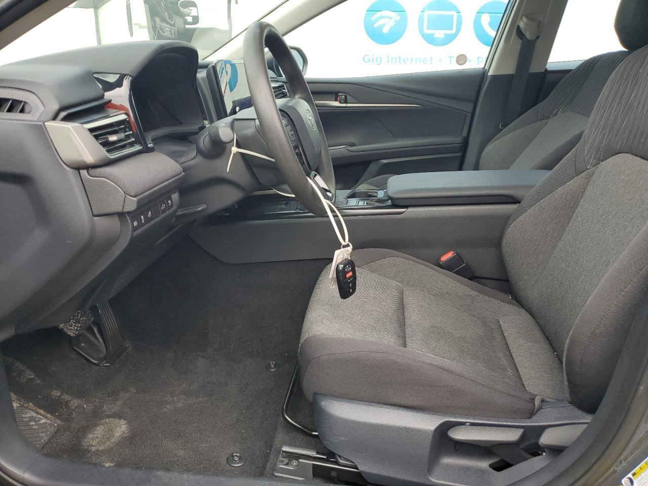 2025 Toyota Camry. LE هايبرد
وارد امريكي ماشي ميل12

دخول جديد
منفيس باسمي تترقم بغداد

على وضعها الحالي غير مصلح

*********** بي واتساب
