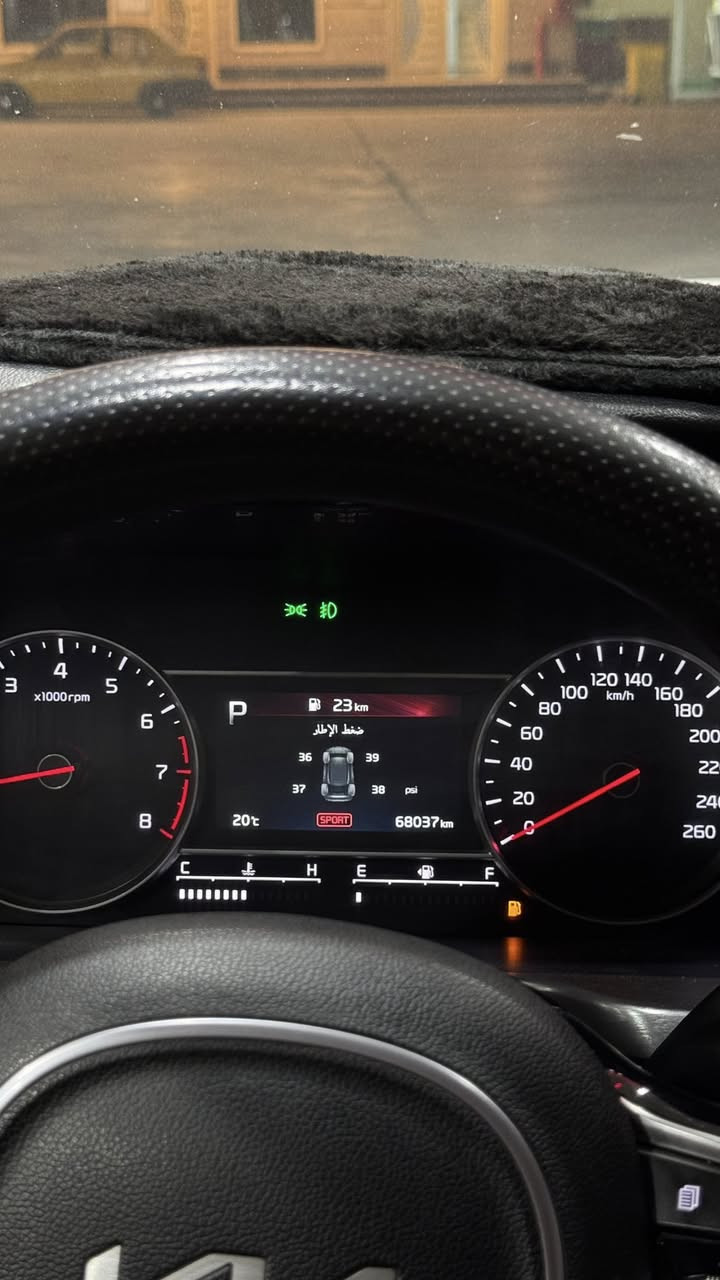 السلام عليكم 
سورنتو فول موصفات١
١/١ 
موديل ٢٣
سيارة كفالة عامة
من كلشي
صندوق كهرباء 
كير ماوس
‏٤وضعيات قياده
سايد بريك كهربائي 
٦سلندر
رادار
تشغيل عن بعد

مكانة ميسان
***********
