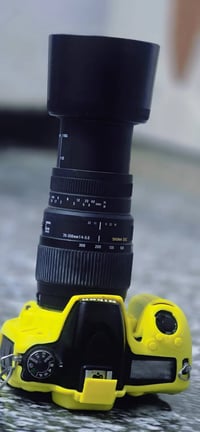 نيكون 750D • فول فريم • عدسة 70-300