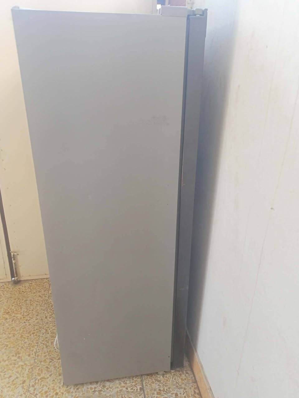 ثلاجه للبيع السعر ٦٠٠ وبيها مجال العنوان رجم حديد


**إذا كنت صاحب هذا الإعلان وتريد حذفه لأي سبب، رجاءا أرسل رسالة إلى الدعم الفني**