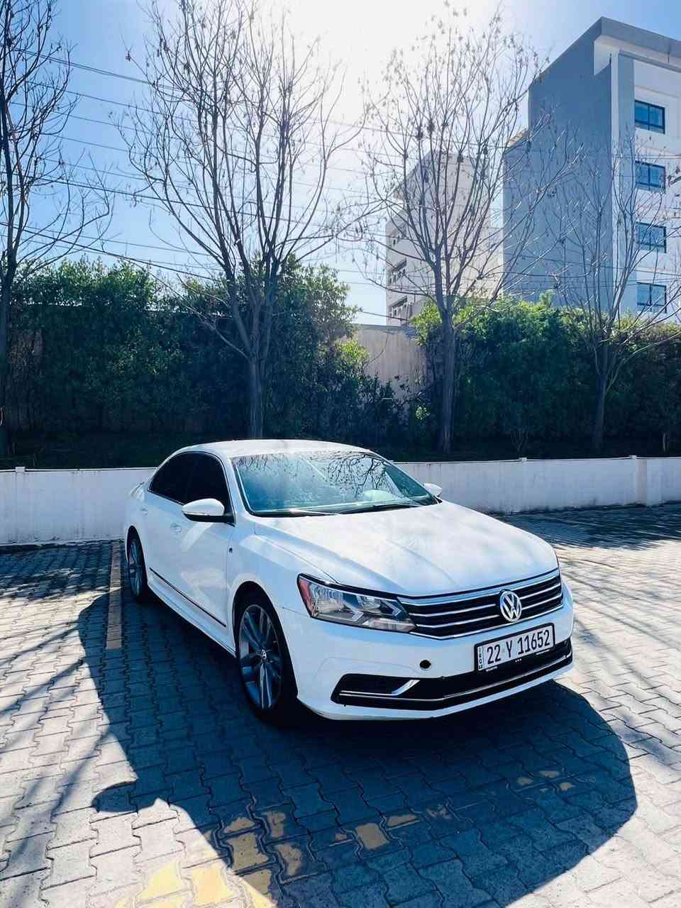 Passat 2017 Rline
پاسات ٢٠١٧ Rline مەکینە ١٨ و تۆربۆ مەرغوب فول مواسەفاتی ر لاین رەقەم و سەنەوی نوێ سێ پارچە بۆیاغە ئێرباگ سیستەم بیلادی شەریکە بۆی داندراوە و ئیش دەکات بە شەرتی فەحس
سەیارەکە زۆر بە جوانی و پاکی ماوە هەموو قالبی بیلادی شەریکە یەک دینار مەسروفی تێدانیە دوو جێی بچوکی تەعدیلە هیچ پێیوە دیار نیە 
نرخی ١١٨ وەرەقە و معامەلە 
شوێن هەولێر رەقەم *********** أربيل, العراق

