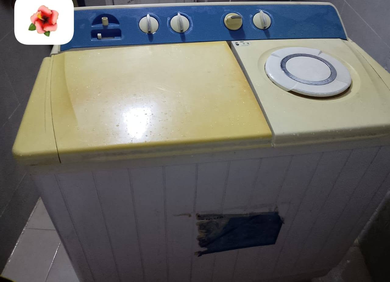 غساله حجم كبير تغسل بطانيات تشتغل عطله فقط ماتنشف مانعرف شنو السبب
السعر ب 100 وبيه مجال للشراي


**إذا كنت صاحب هذا الإعلان وتريد حذفه لأي سبب، رجاءا أرسل رسالة إلى الدعم الفني**