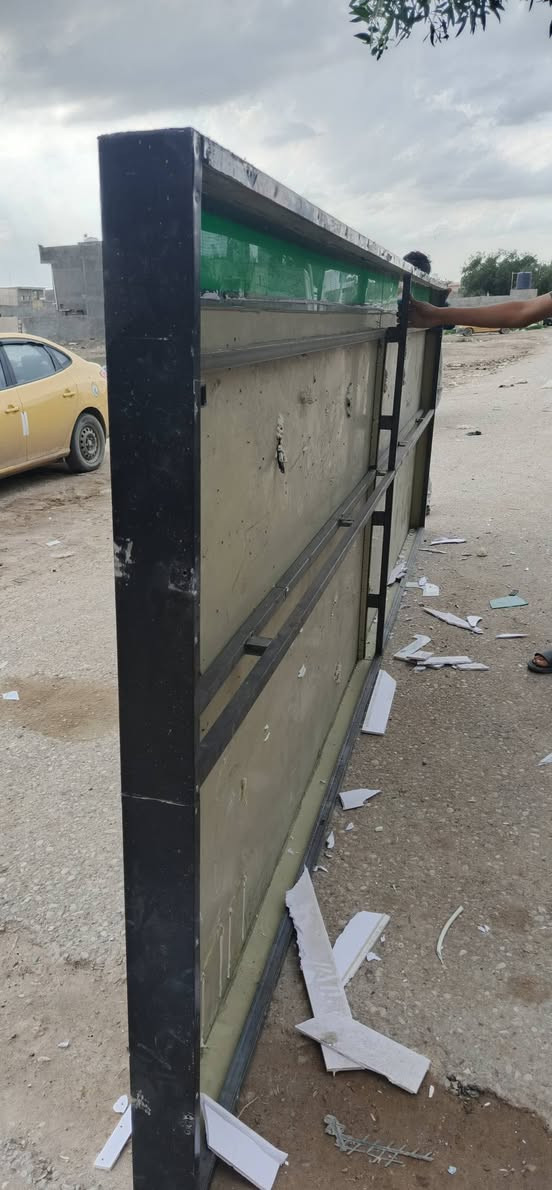 كابون مغلف تغليف درجه اولا قياسات 5متر تقريبآ الطول .. العرض متر ونص
العدد.٤.. ***********‬‏
