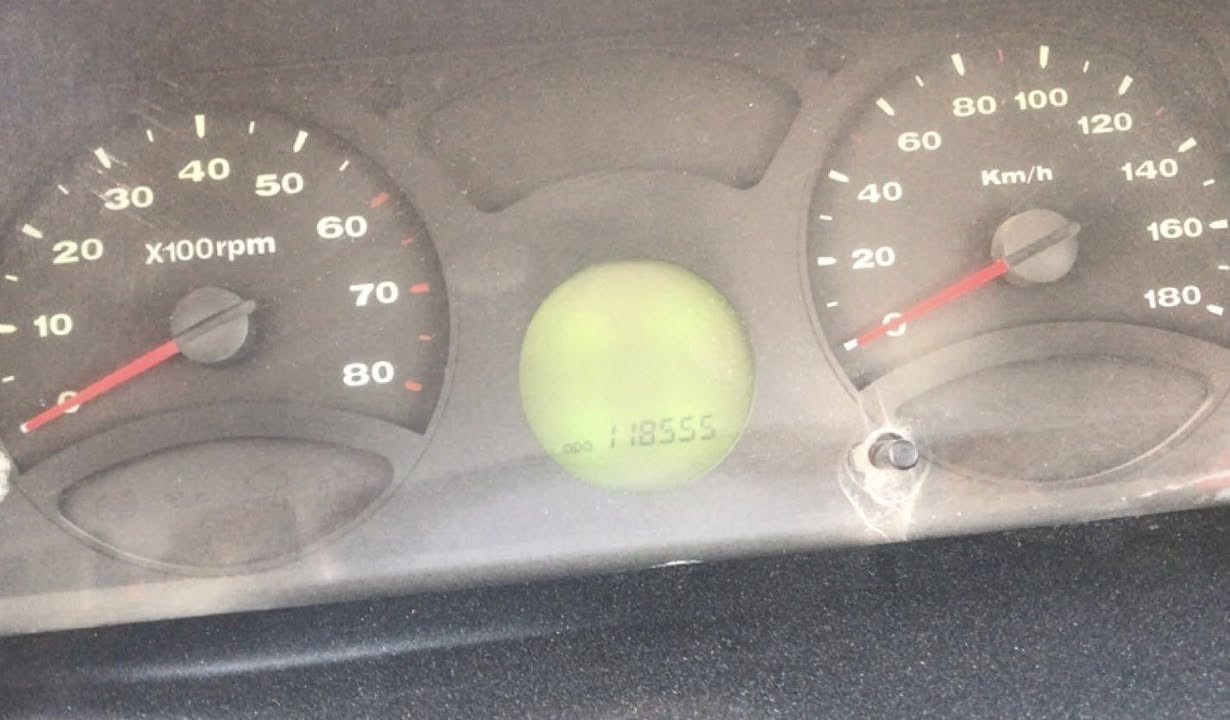 سايبا موديل ٢٠١٥ بااسمي رقم بغداد السنويه ل ٢٠٢٩ تخم تاير باتري جديد مغلفه الارضيه والتكم جلد وسقف مغلف نايلون شواصي مكفوله كير مكفول مكينه ماتنقص مسجلها اوكس CD بلوتوث ماشيه ١١٩ الف مامشتغل بيها تكسي الله شاهد اخذتها مال دوام نواقصها صدر امامي بيها قطعتين صبغ بسيطات 
رقم تلفون *********** خاص مااجاوب اتصل ودلل سعرها ٢٩ ورقه وبيها مجال حك جيه مكاني( ديالى )
