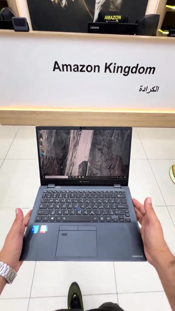 Tosheba daynabook  Cpu cori5th11 Rom 256gb ssd Ram 8gb Gpu intel iers 4gb Display 13.5inch بسعر400الف والتوصيل مجاني  *********** ***********
