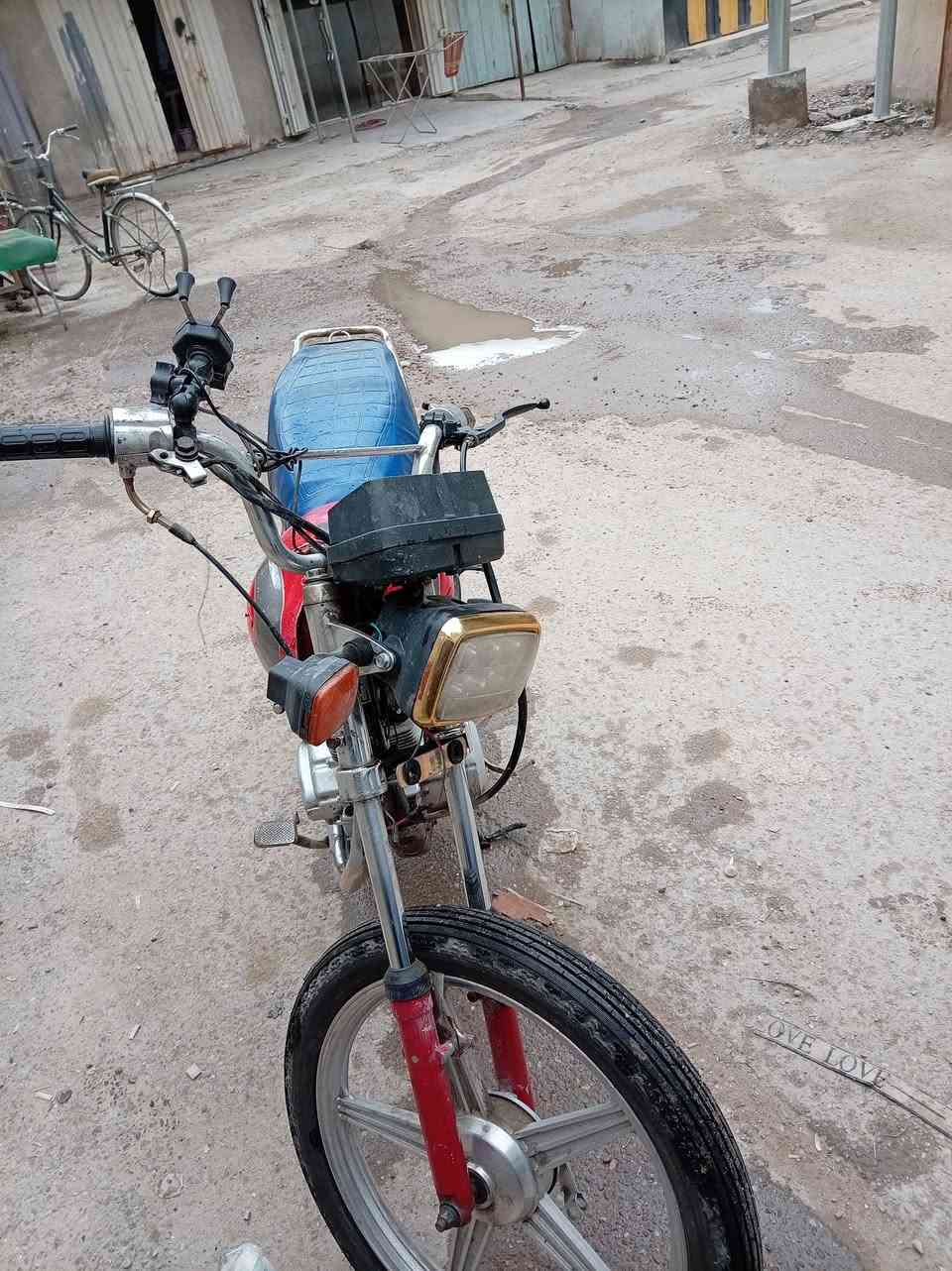 ايراني ٤ كير تايكر للبيع  السعر ٢٥٠ بغداد سبع ابكار ***********
