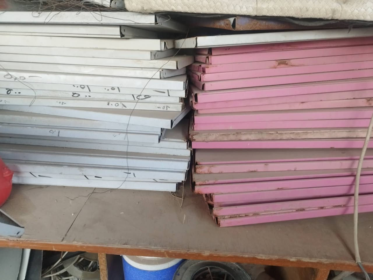 الرفوف بسعر 80،
سعر الرف الواحد 3 آلاف.
الموقع: حي المهندسين – النجف.
للتواصل: ***********
