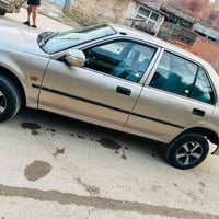 للبيع.  هونداي موديل 2001 كير مكينه خير من الله سياره تمشي  عوزها ترتي...