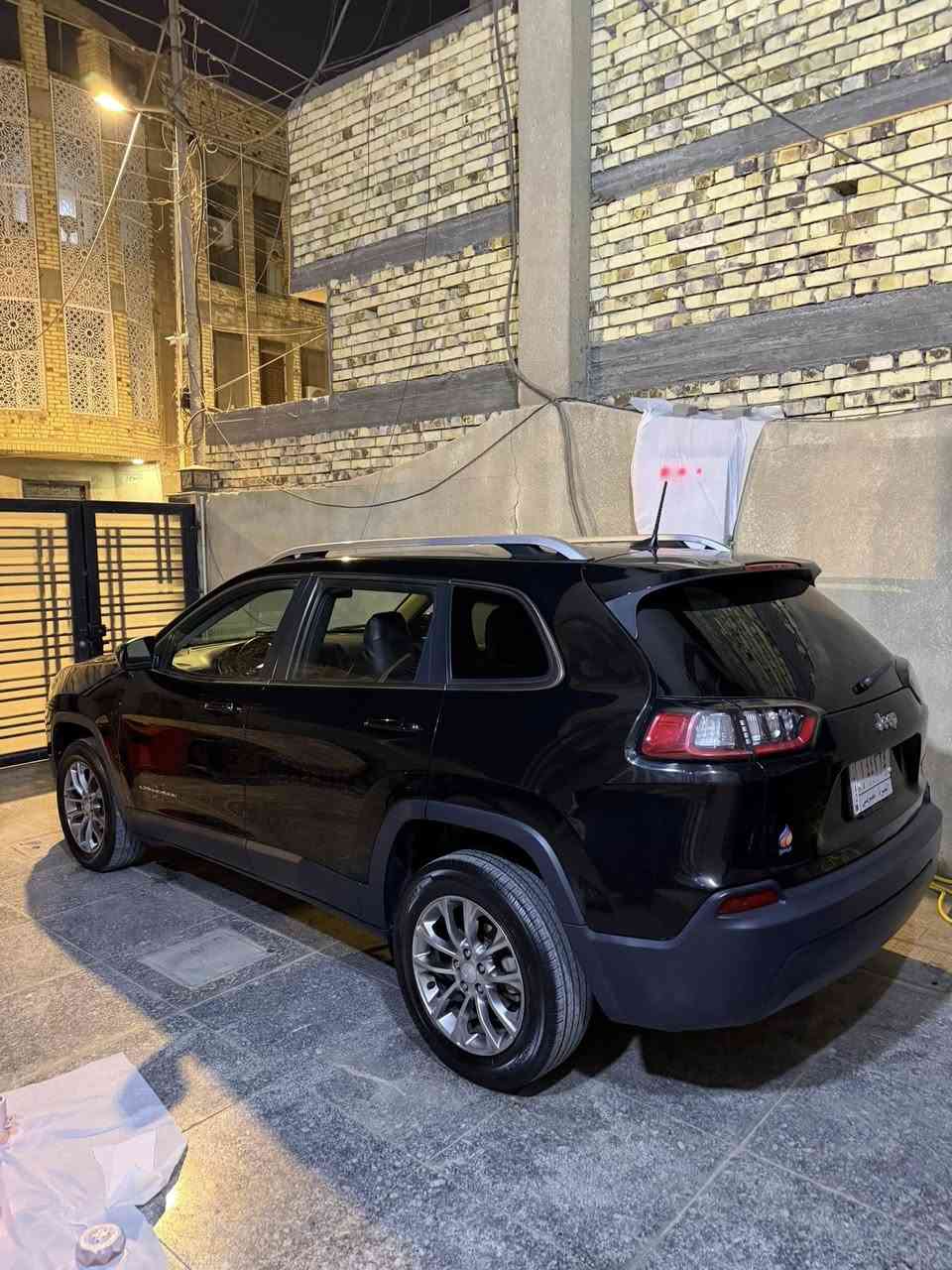 جيب شيروكي بزون 2019
حادثها 3 قطع امامي كير محرك تبريد كفالة رقم بصرة تحويل ثاني يوم مواصفات نص فول لاتتيود بلص والسيارة جاهزة بدون نقص ماشية 89 الف كيلو مو ميل السعر 125 وبيها مجال للشراي


**إذا كنت صاحب هذا الإعلان وتريد حذفه لأي سبب، رجاءا أرسل رسالة إلى الدعم الفني**