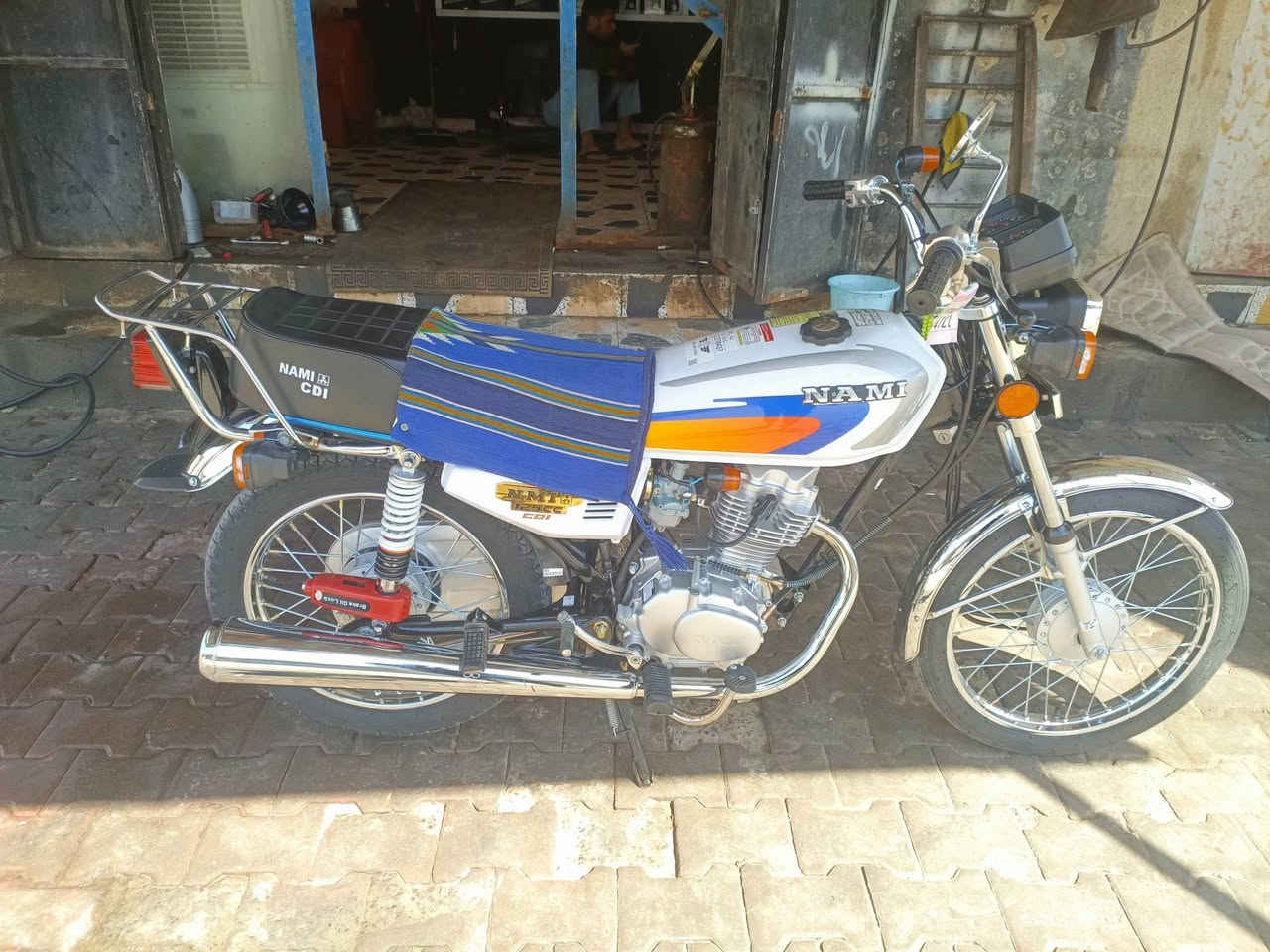 السلام عليكم شباب دراجه لبيع بدون مكفوله برغي مامفتوح بيه الشراي ينتصل ‏‏‪***********‬‏ السعر 950وبيه مجال
